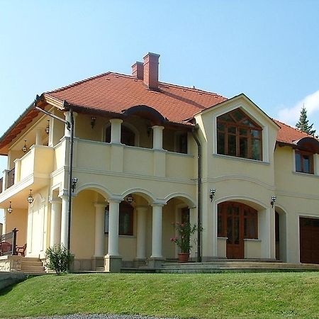 Bruckner Villa Apartman Balatonfüred Exterior foto